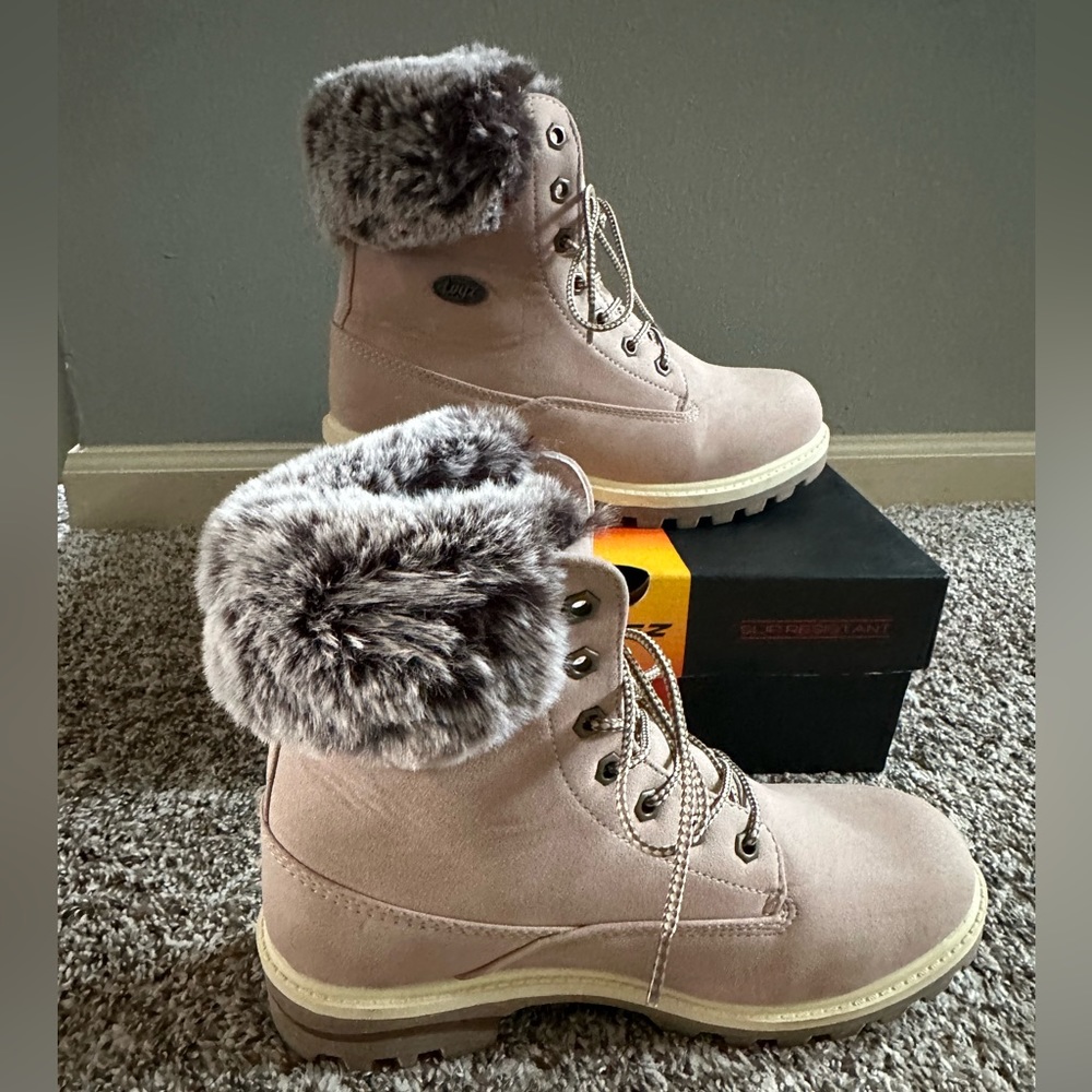 New blush pink faux fur boots sz 9